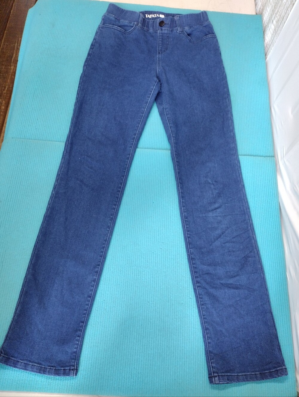 Tapata Women's Pull On Straight Leg 34" Jeans Size S
